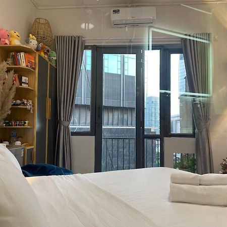 6Even Hotel - Have A Staycation In The Cafe Apartments Building Хошимин Экстерьер фото