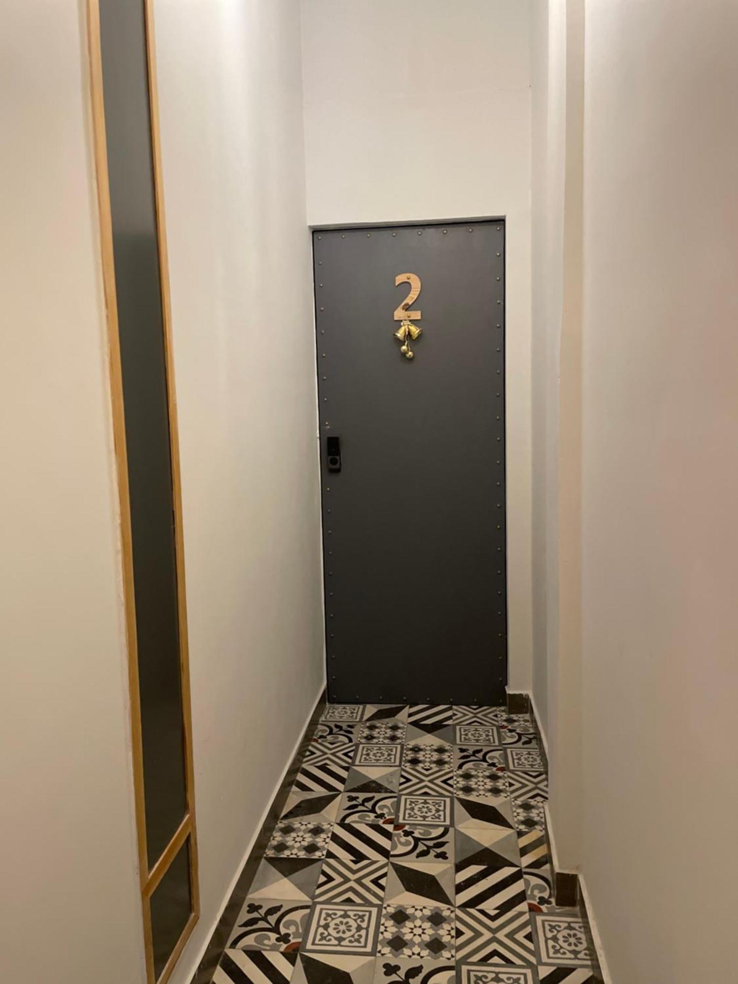 6Even Hotel - Have A Staycation In The Cafe Apartments Building Хошимин Экстерьер фото